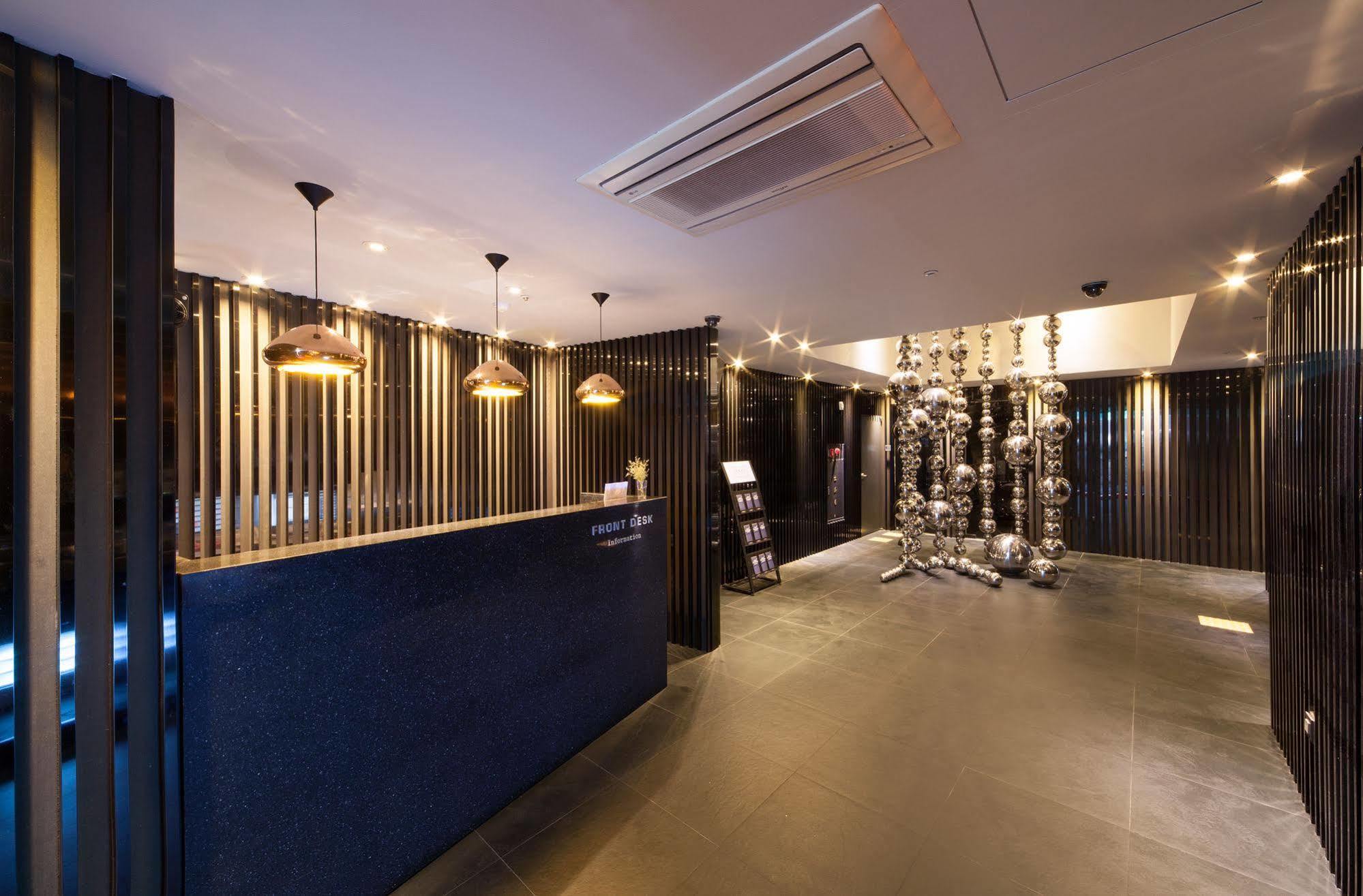 Hotel Lacky Теджон Екстер'єр фото